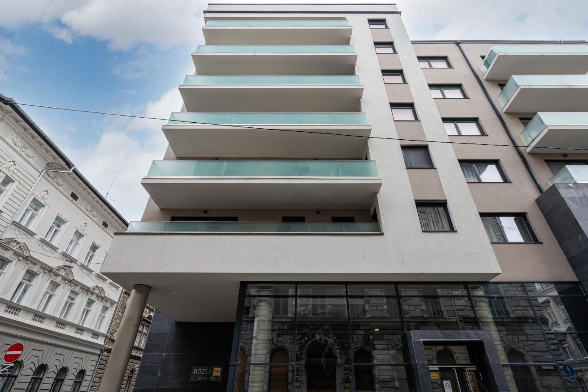 Blooming Budapest Apartment With Free Underground Parking Exteriör bild